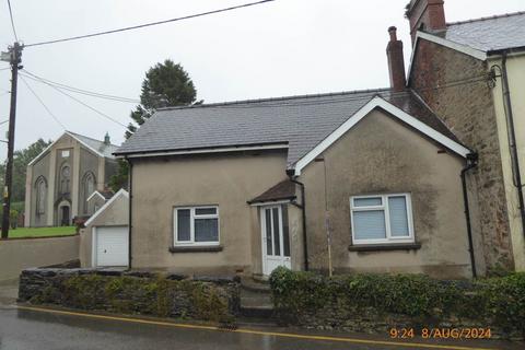 2 bedroom semi-detached bungalow to rent, Station Rd, St Clears, Carmarthen