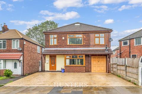 4 bedroom detached house for sale, Kingsway, Alkrington, Middleton M24