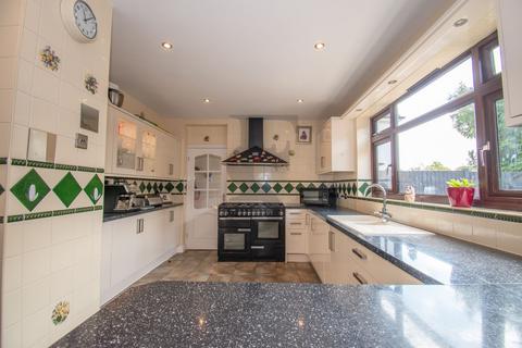 5 bedroom detached house for sale, Uppingham Road, Leicester