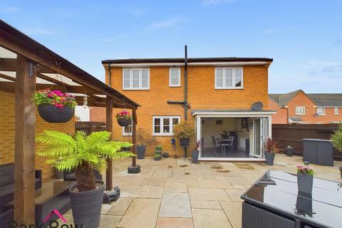 4 bedroom detached house for sale, Southlands Close, South Milford, Leeds