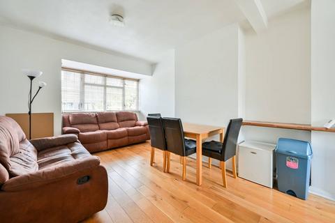 2 bedroom flat to rent, Garden Row, Elephant and Castle, London, SE1