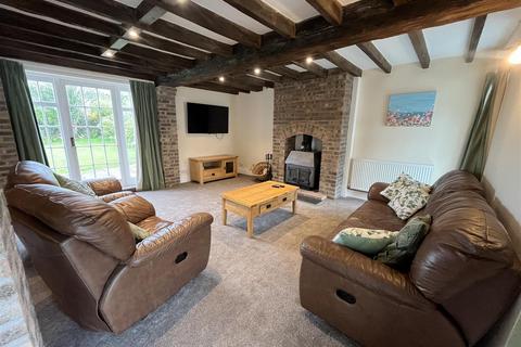 3 bedroom semi-detached house to rent, Lansallos, Looe