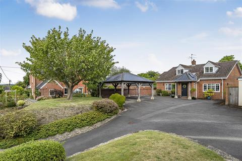 4 bedroom detached house for sale, High Street, Great Cheverell