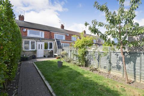 2 bedroom terraced house for sale, Moorhouse Road, Hull