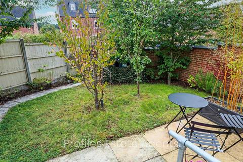 2 bedroom cottage for sale, Barton Road, Carlton