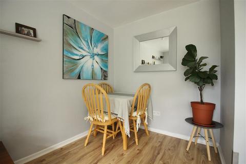 80 Kildare Close, Bordon, GU35 0HP
