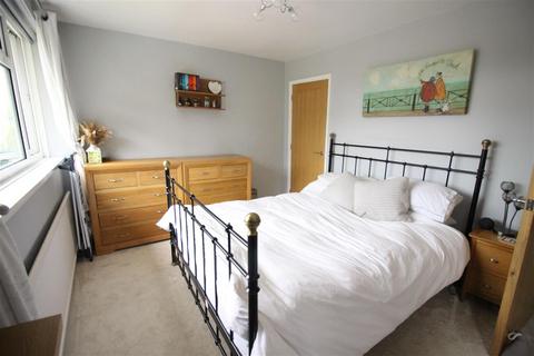 80 Kildare Close, Bordon, GU35 0HP