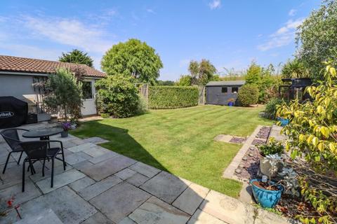 4 bedroom detached house for sale, Harold Road, Hayling Island