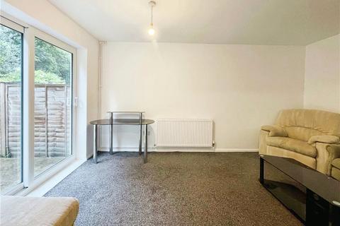 4 bedroom terraced house to rent, Beechtree Avenue, Englefield Green, Egham, Surrey, TW20