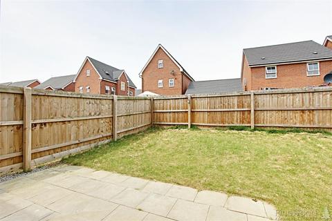 3 bedroom semi-detached house to rent, St Margarets Drive, Chesterfield S40