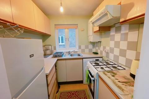 2 bedroom flat to rent, Lanark Road, London W9