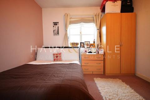 2 bedroom flat to rent, Wheat Sheaf Close, London, Greater London. E14