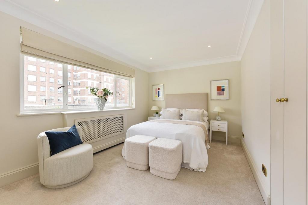 8 Sussex Square (2).JPG