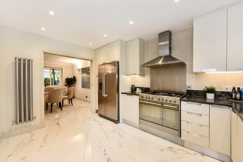 8 Sussex Square (13).JPG