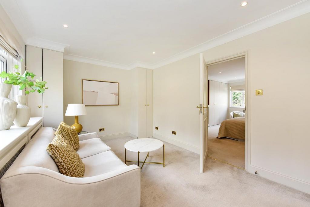 8 Sussex Square (10).JPG