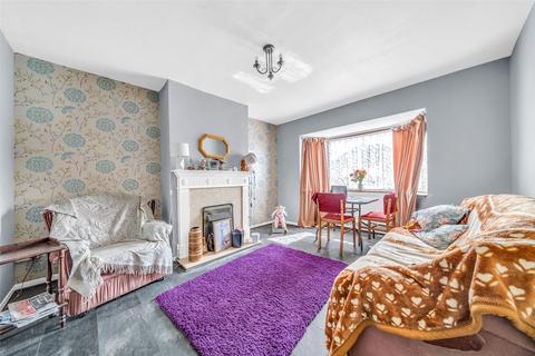 100 Hall Place Crescent, Bexley, DA5 1PR