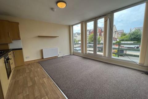 1 bedroom flat to rent, Knowsley Road, Southport