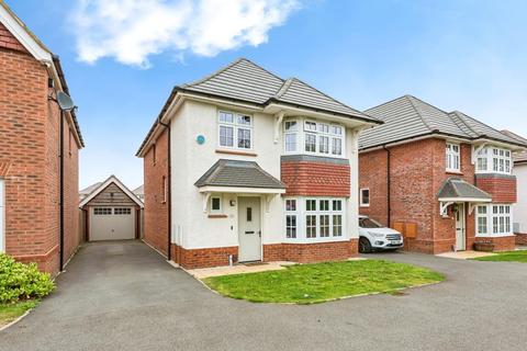 4 bedroom detached house for sale, Ellastone Way, Amington, Tamworth