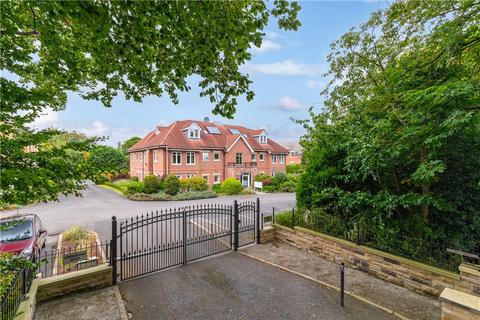 2 bedroom penthouse for sale, Harrogate Road, Leeds, West Yorkshire, LS17