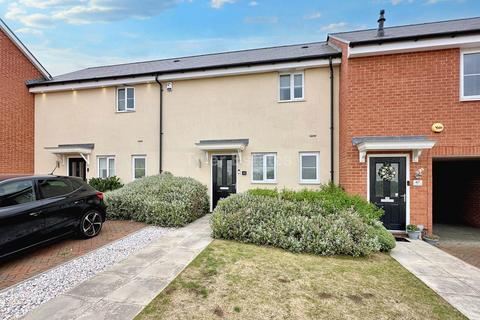 2 bedroom terraced house for sale, Tonbridge Drive, Basildon SS15