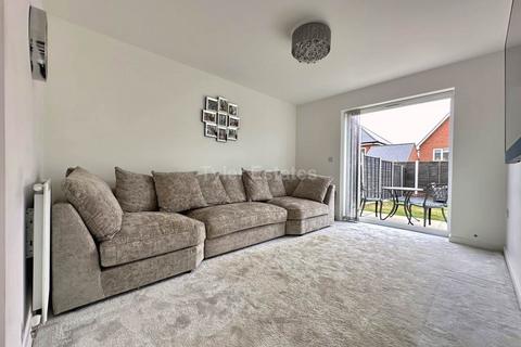 2 bedroom terraced house for sale, Tonbridge Drive, Basildon SS15