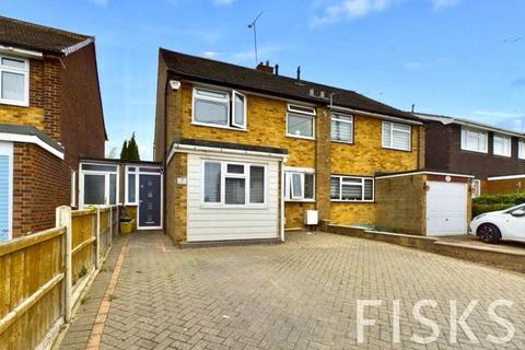 3 bedroom semi-detached house for sale, Gifford Road, Benfleet, SS7