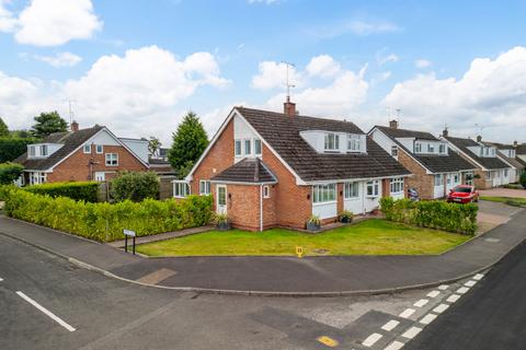 3 bedroom semi-detached house for sale, Milestone Drive, Stourbridge DY9