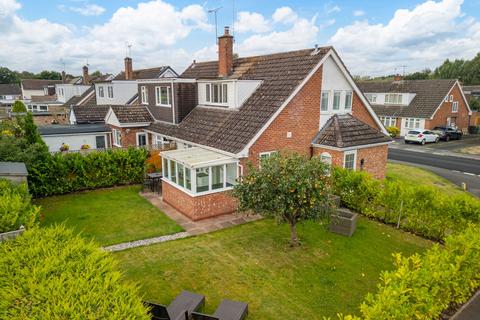 3 bedroom semi-detached house for sale, Milestone Drive, Stourbridge DY9