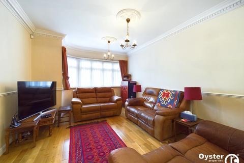 3 bedroom semi-detached house for sale, Cheyneys Avenue, Edgware, HA8