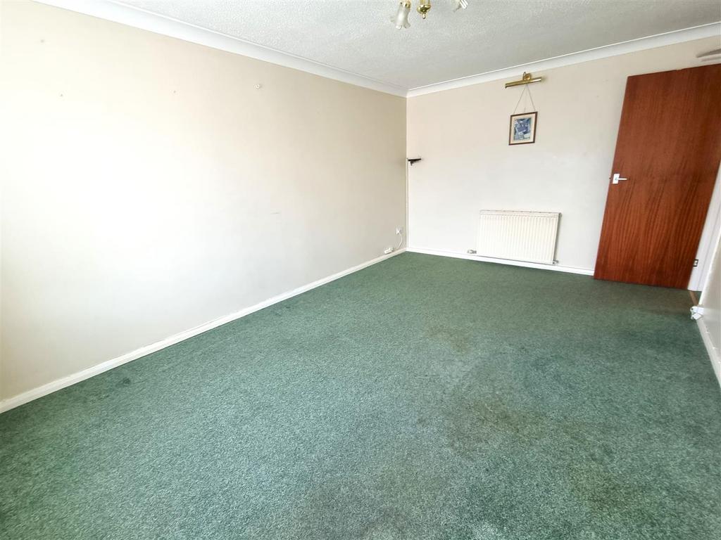 Living room 1.jpg