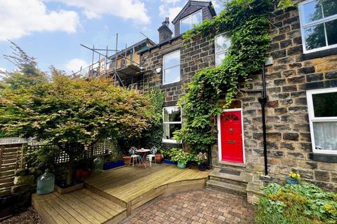 4 bedroom terraced house to rent, Hopwood Bank, Horsforth, Leeds, West Yorkshire, LS18