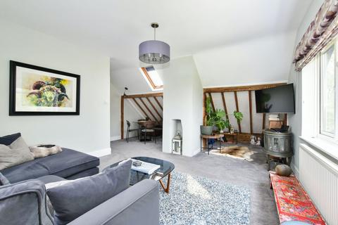 2 bedroom maisonette for sale, Langley Hill, Kings Langley WD4