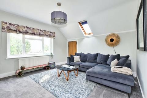 2 bedroom maisonette for sale, Langley Hill, Kings Langley WD4