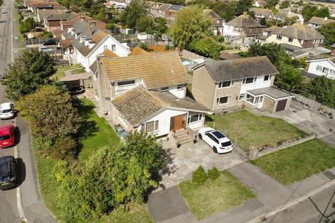 undefined, Nether Avenue, New Romney TN28