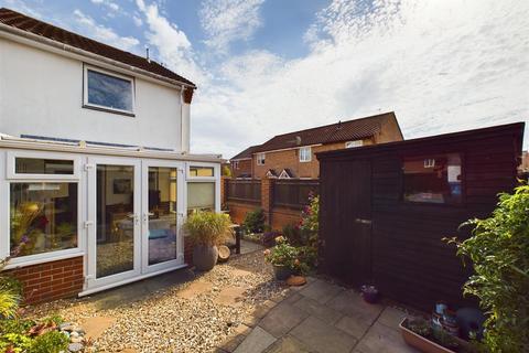 2 bedroom end of terrace house for sale, Harry Blunt Way, Scarning, Dereham