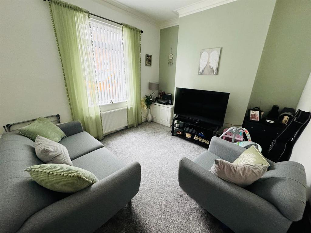 Lounge/Third Bedroom