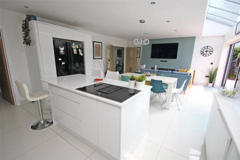 4 bedroom detached house for sale, Cliffe Road, Barton on Sea, New Milton, Hampshire, BH25