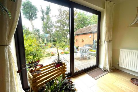 56 Cheyne Walk, Hornsea, HU18 1BX