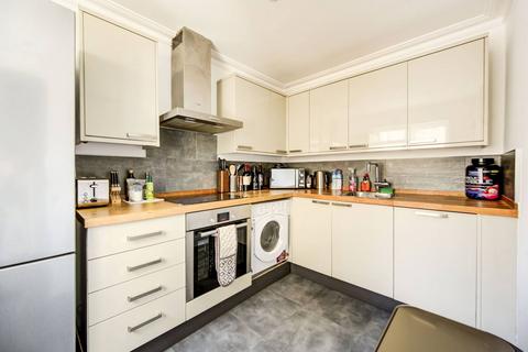 2 bedroom flat to rent, Warwick Gardens, Kensington, London, W14