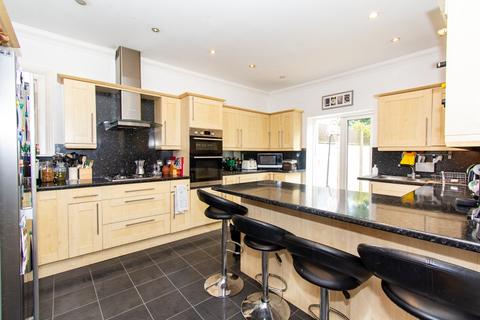 6 bedroom detached house for sale, Truscott Avenue, Bournemouth, Dorset