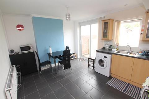 2 bedroom terraced house to rent, Sewall Highway, Coventry