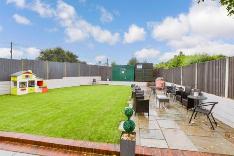 25 Avondale Road, Capel Le Ferne, Folkestone, CT18 7LJ