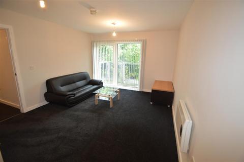 2 bedroom flat to rent, Bishops Corner, Hulme M15