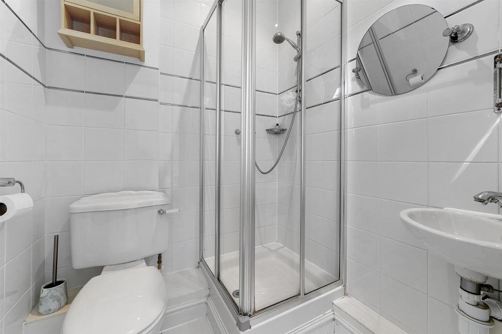 Bedroom 3 Ensuite