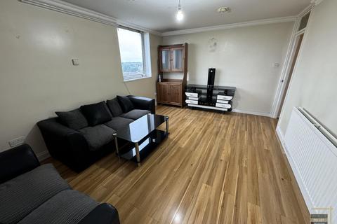 2 bedroom flat to rent, Broomcroft Avenue, NORTHOLT UB5