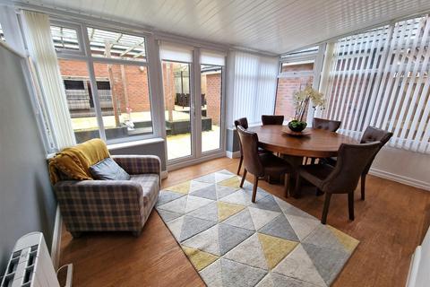 44 Comet Crescent, Calne, SN11 8FT