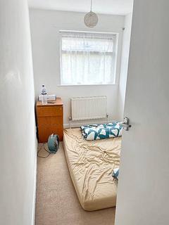 1 bedroom in a house share to rent, North Dene, Chigwell IG7