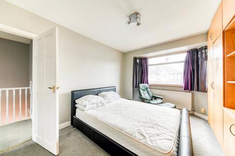 126 Chestnut Grove, Mitcham, CR4 1RB