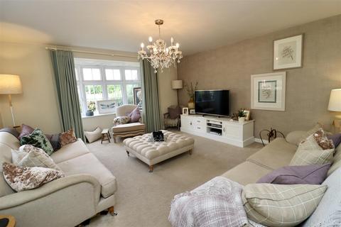 4 bedroom detached house for sale, Londesborough Road, Market Weighton, York