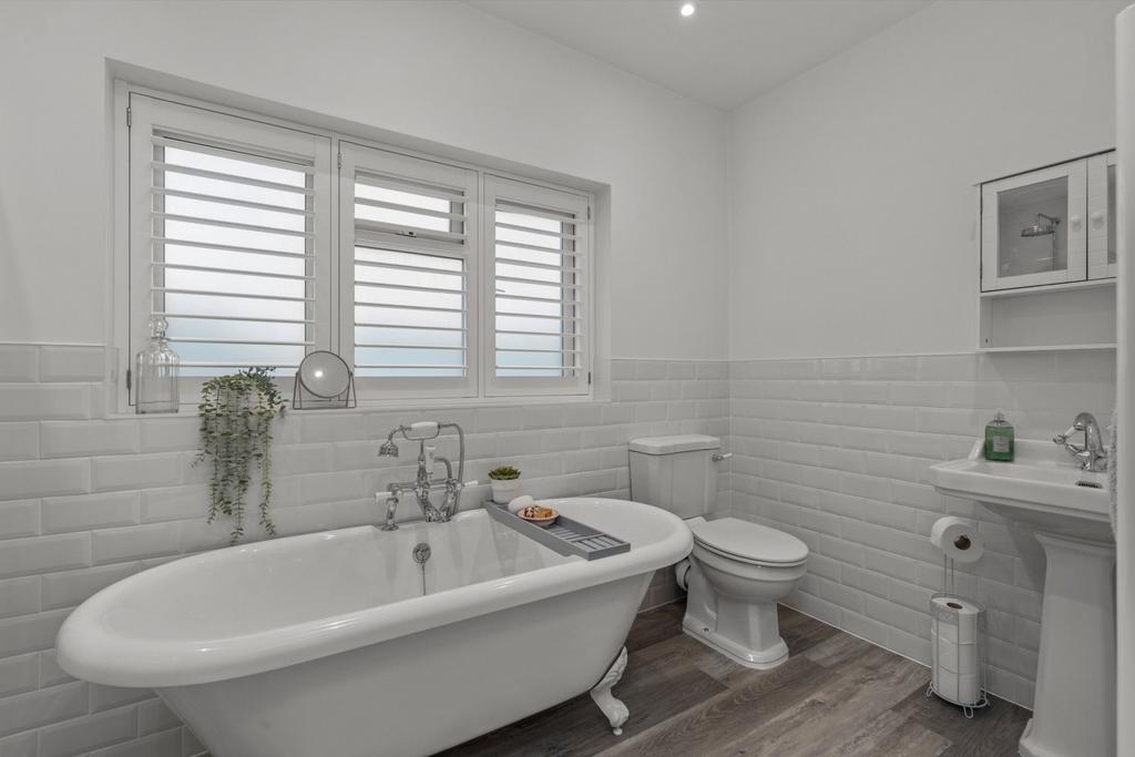 Ensuite Bathroom